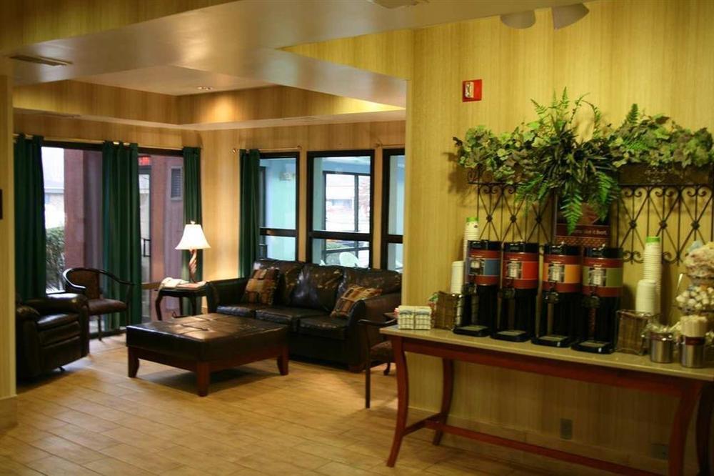 Hampton Inn Ashland Dalaman gambar