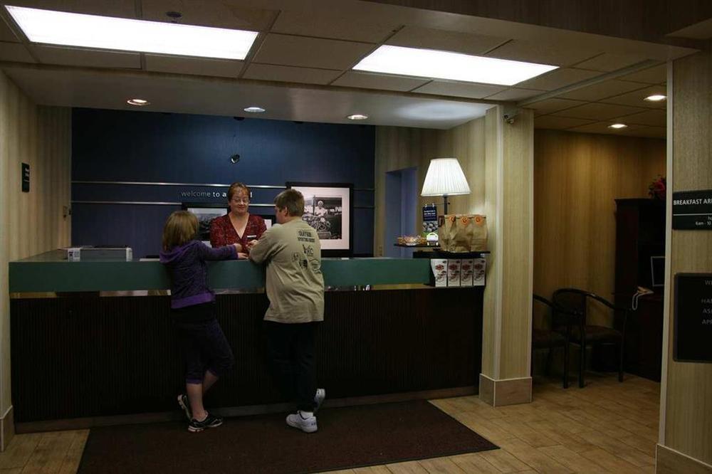 Hampton Inn Ashland Dalaman gambar